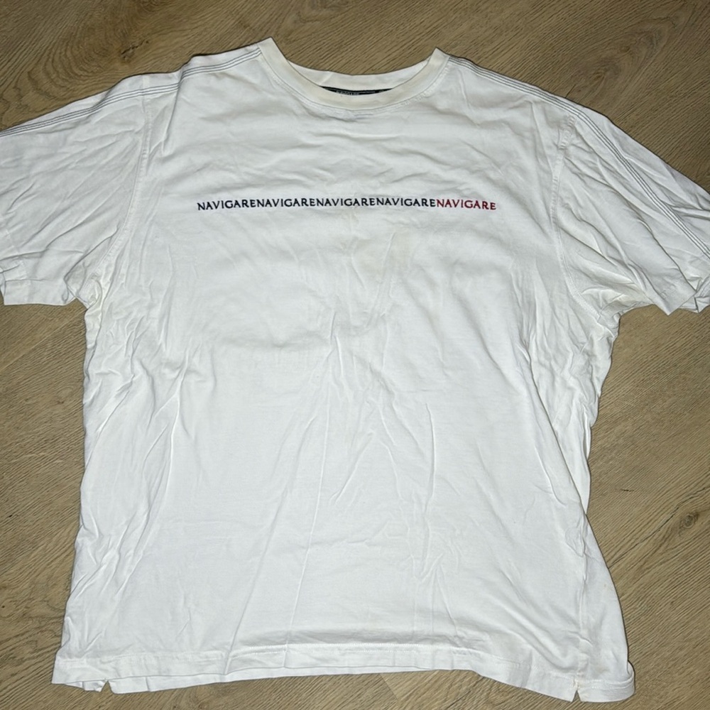 Women’s size XXXL embroidered Navigate tee